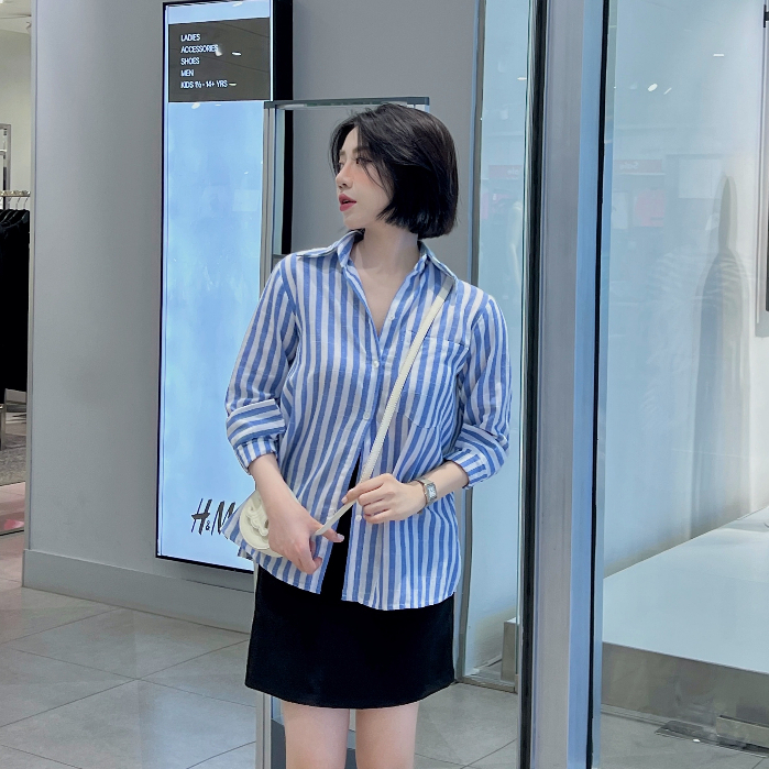 Áo sơ mi nữ dài tay HAANDESIGN thiết kế công sở chất liệu linen cao cấp không nhăn nhàu, kẻ sọc xanh trắng