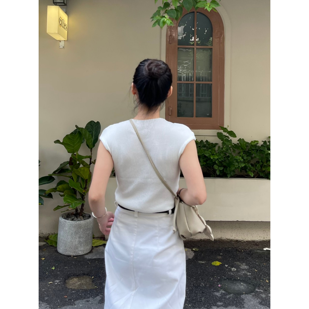 CHÂN VÁY XẺ TÀ TRƯỚC-KAKI CHICH