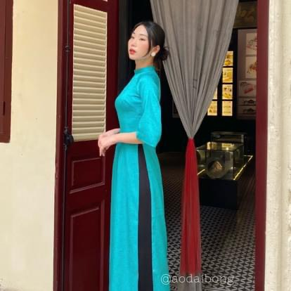 Áo Dài Cách Tân-Áo Dài Gấm Tơ Trơn Dáng Lỡ Mặc Cực Mát Sang Trọng Quý Phái