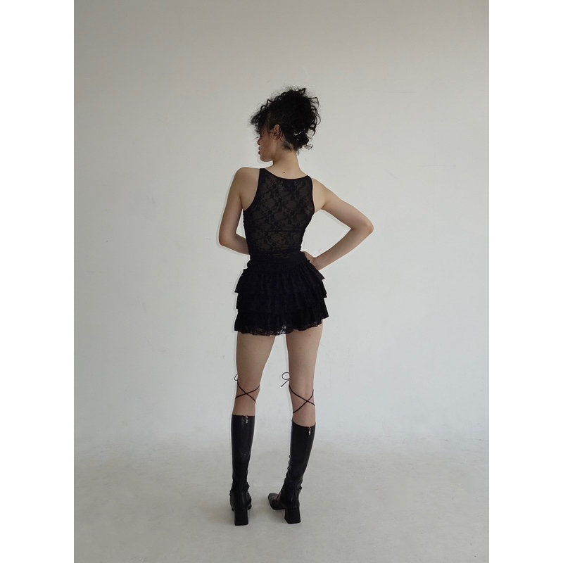 KIO MINISKIRT HEALING | VÁY QUẦN NGẮN TẦNG REN