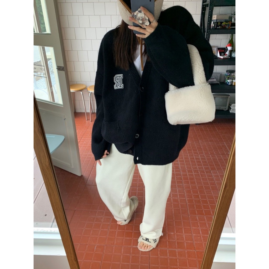 Áo Cadigan Chữ R Chinstore Dáng Dài, Áo Khoác Len From Rộng Phong Cách Hàn Quốc Chất Liệu Len Cao Cấp
