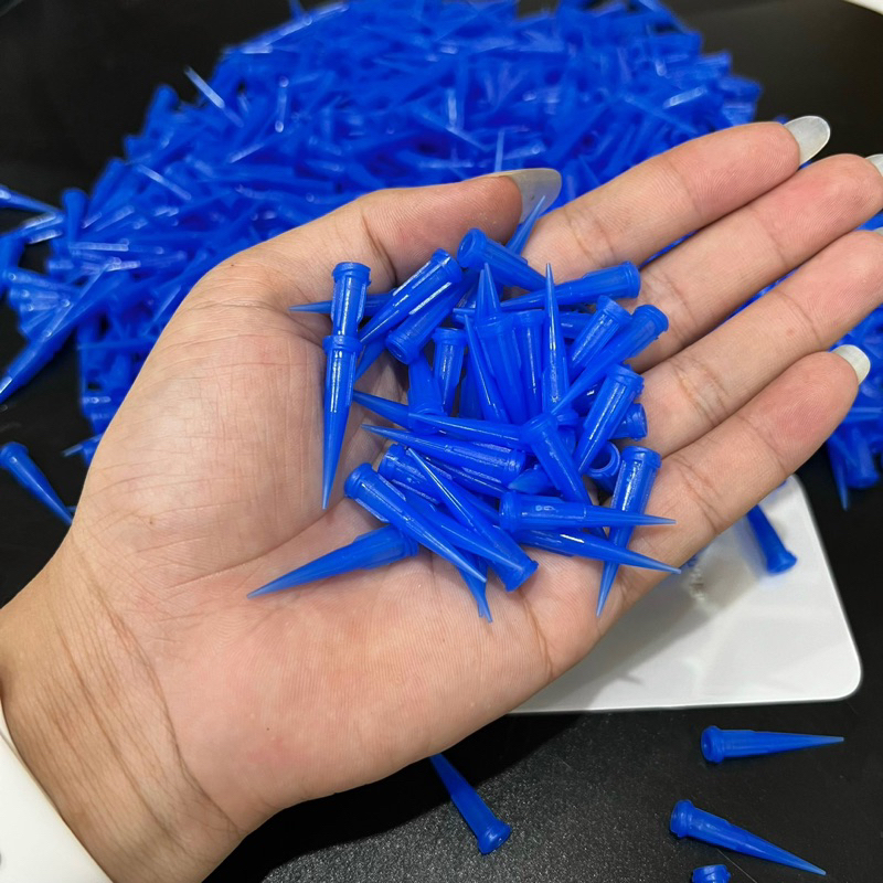 Đầu nhựa nhỏ bơm keo