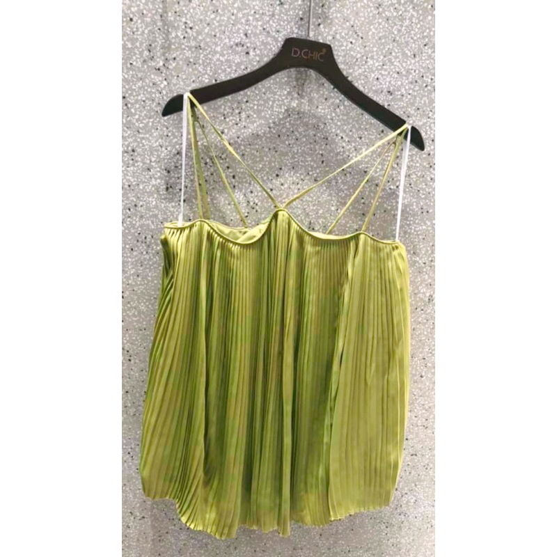 Áo 2 dây d.chic ,phong cách mát mẻ gợi cảm cho nữ ,đẹp từ đường may đến chất lượng của sản phẩm.