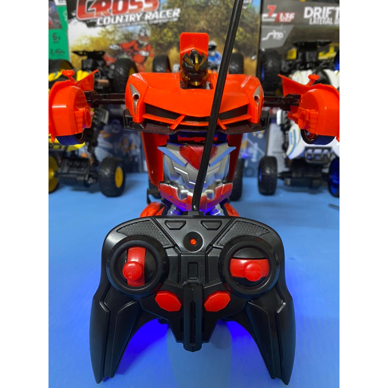 Ô tô siêu xe biến hình robot