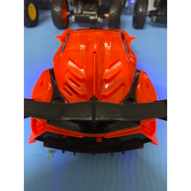 Ô tô siêu xe biến hình robot