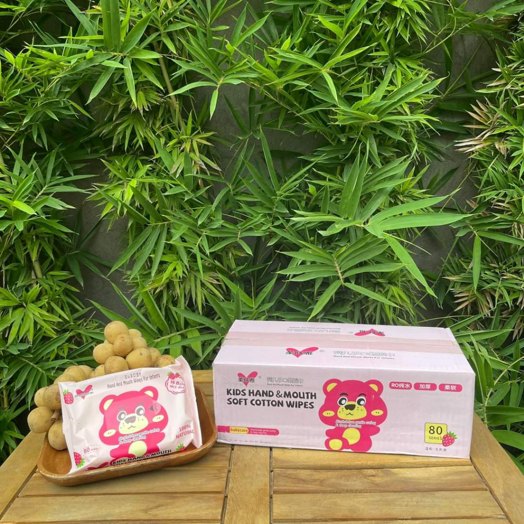 Thùng 10 gói giấy ướt gấu dâu LOSTO 1 gói 80 tờ siêu dai tiện lợi