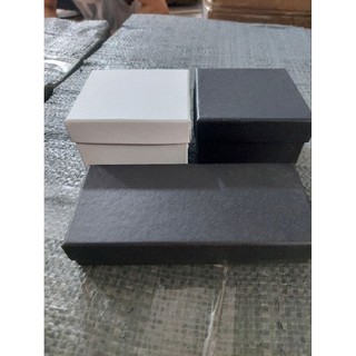 Hộp đồng hồ đệm mút