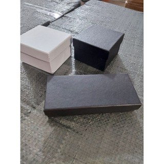 Hộp đồng hồ đệm mút