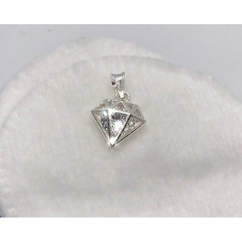 Mặt dây chuyền bạc ta đính đá kim cương lấp lánh