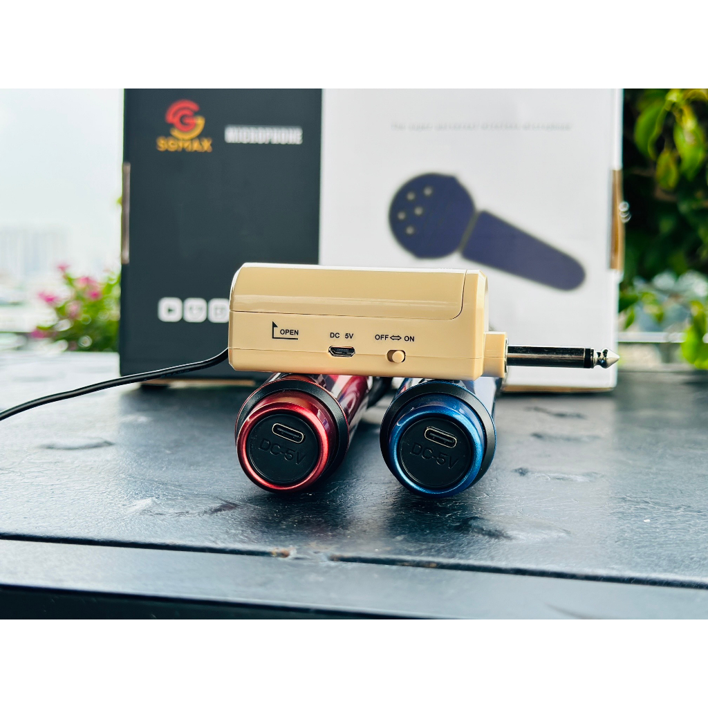 Micro Không Dây SGMAX G02 , Mẫu 2 Mic Mới, Chuyên Dùng Cho karaoke Hát Nhẹ. Âm thanh cực hay, giá cực rẻ