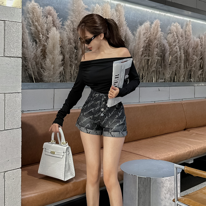 Quần short jean nữ gấp gấu họa tiết TiQi Jeans S1-013