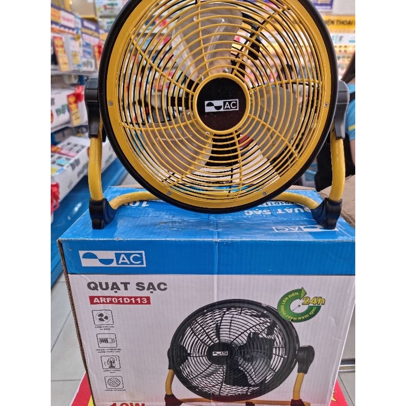 Quạt sạc AC ARF01D113  Chính Hãng Điện Máy Xanh