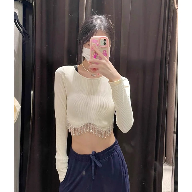 Áo croptop dài tay cổ tròn viền tua dua đính đá za.ra