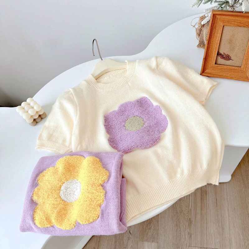 Áo len cộc tay thêu hoa