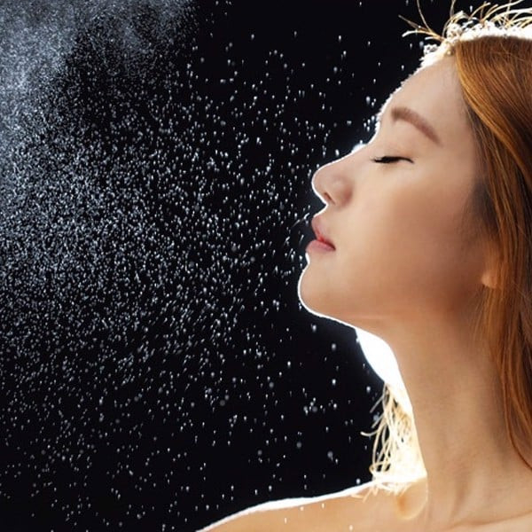 Xịt Khoáng Dưỡng Trắng, Làm Mờ Thâm Nám Dongsung Rannce Mist 150ml