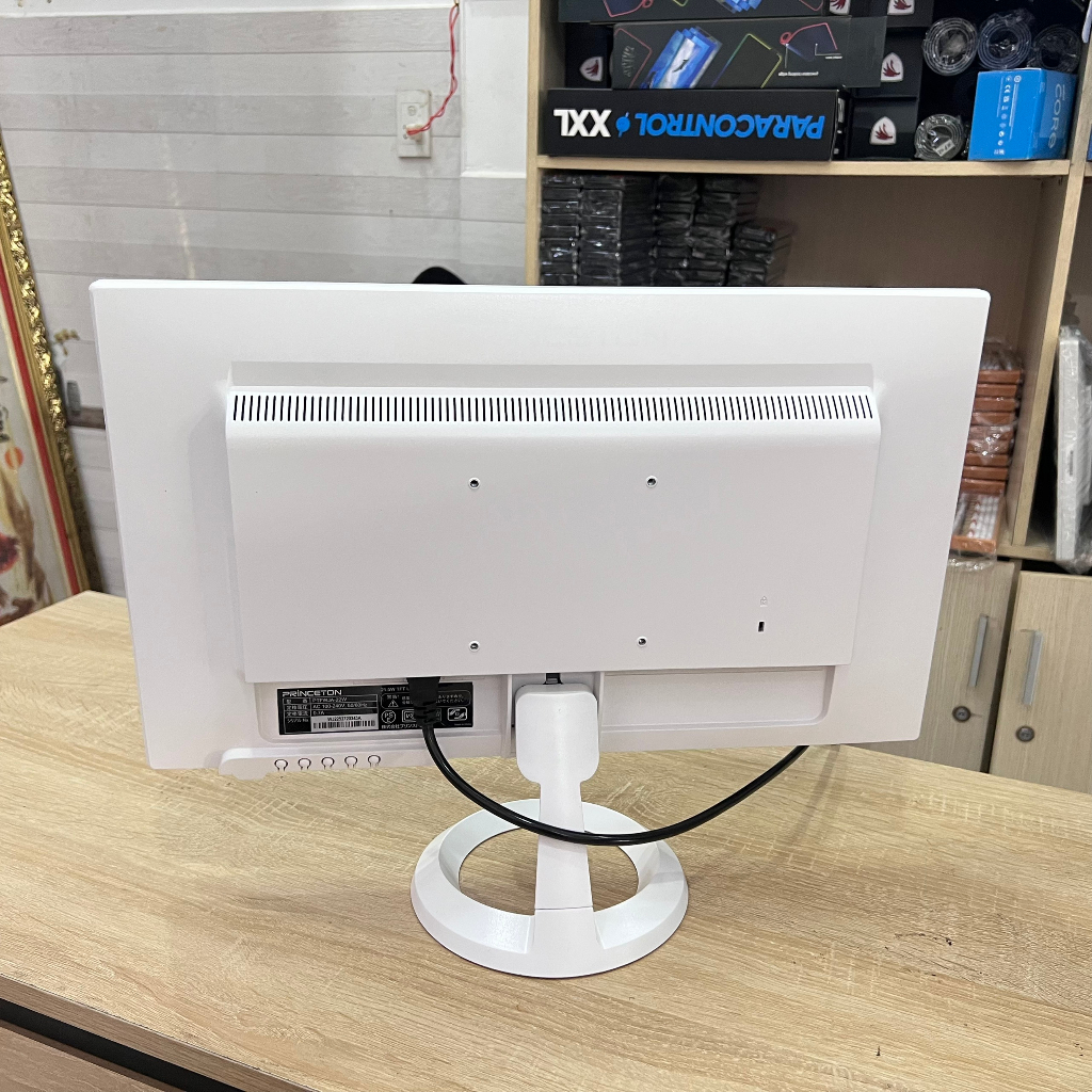 Màn hình Princeton  22inch Full HD / DVI - VGA - HDMI có loa Fullbox