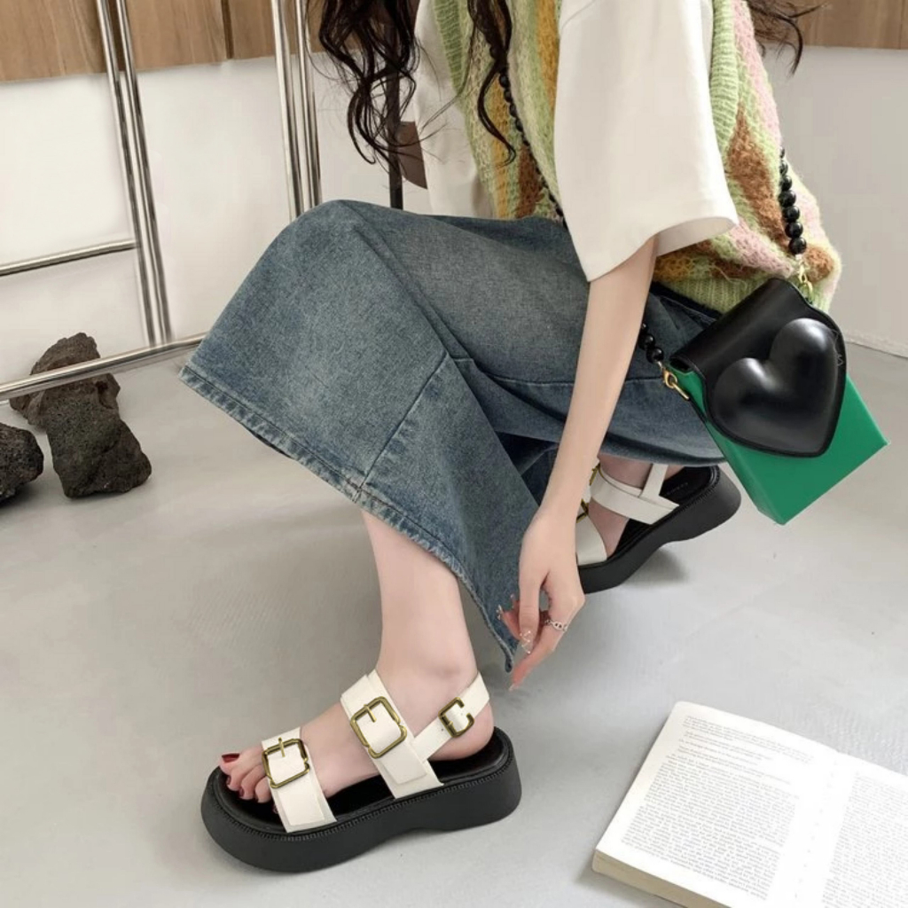 Giày Sandal Nữ Hở Ngón Mũi Tròn Đế dày Thoải Mái Quai Cài Phong Cách Hợp Thời Trang