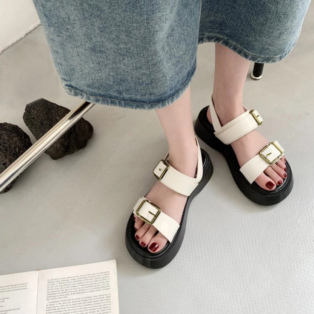 Giày Sandal Nữ Hở Ngón Mũi Tròn Đế dày Thoải Mái Quai Cài Phong Cách Hợp Thời Trang