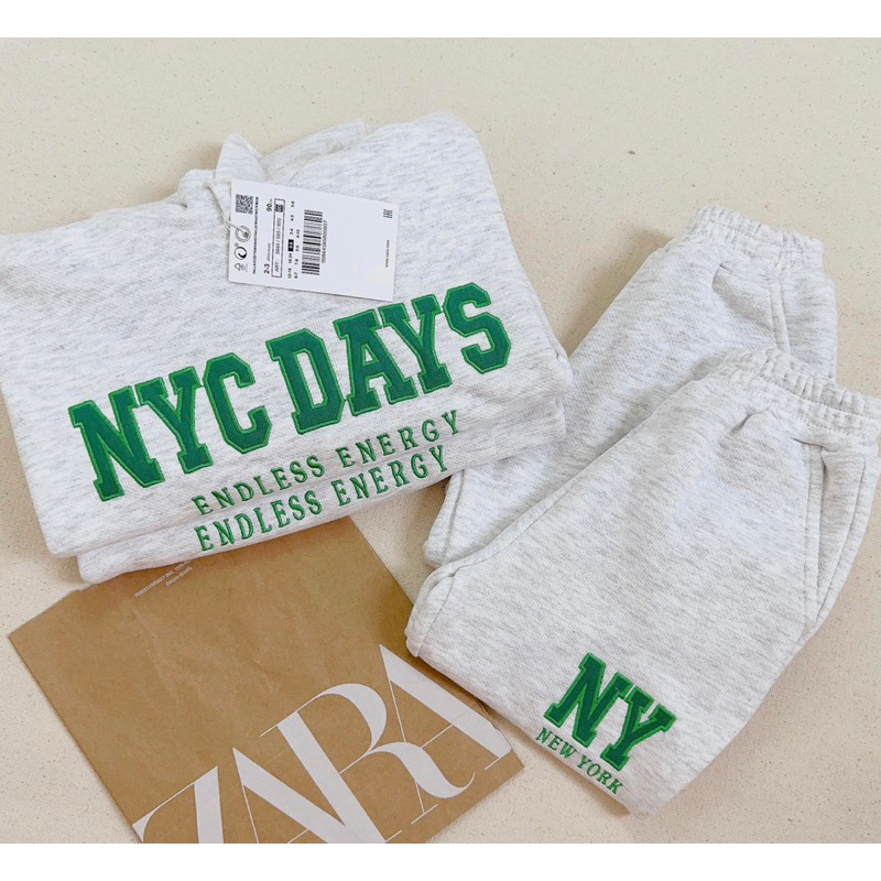 Set bộ nỉ bé trai hoodie NYC DAY Zara 2-5T