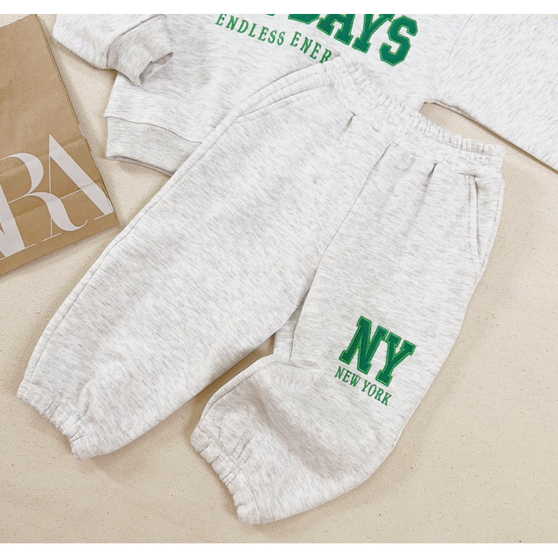 Set bộ nỉ bé trai hoodie NYC DAY Zara 2-5T