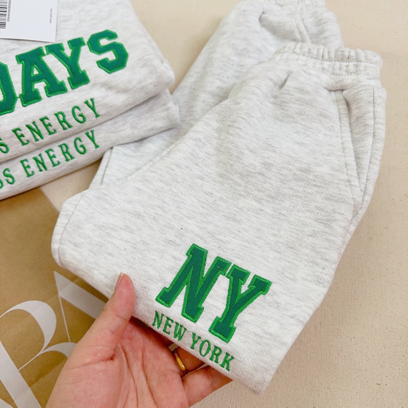 Set bộ nỉ bé trai hoodie NYC DAY Zara 2-5T