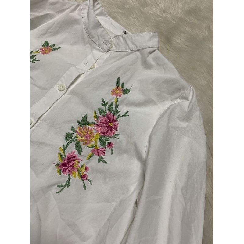Áo sơ mi thêu