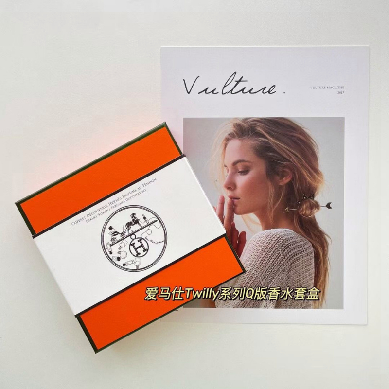 Sét 4 chai nước hoa mini thể tích 7.5ml siêu thơm full hộp làm quà tặng sang chảnh M052