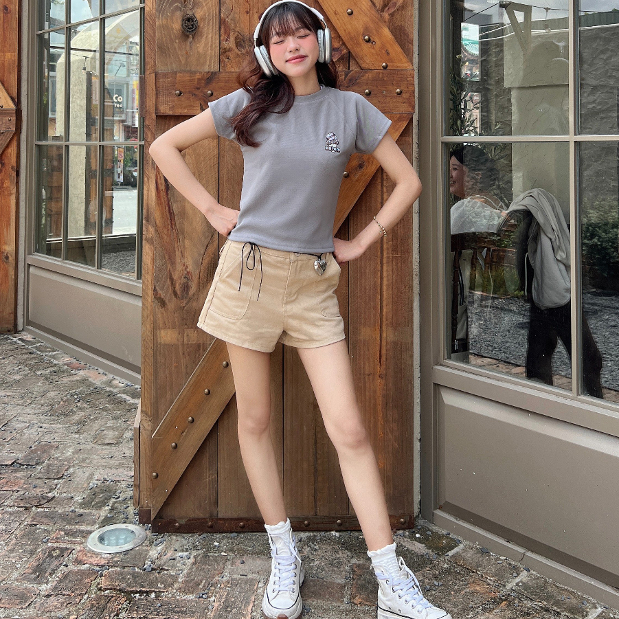 Áo Baby Tee Thêu MEOW MEOW tay áo raplan có chiết eo vải thun brand Calem.Club