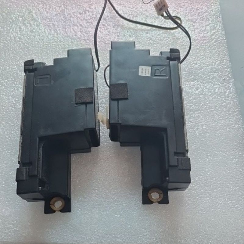 Cặp loa toàn dãi 8ohm/10w , tháo từ tivi SAMSUNG EH5300 ,có sẵn hộp cộng hưởng