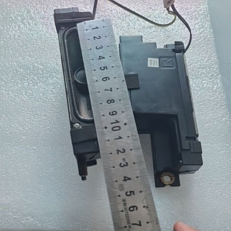 Cặp loa toàn dãi 8ohm/10w , tháo từ tivi SAMSUNG EH5300 ,có sẵn hộp cộng hưởng