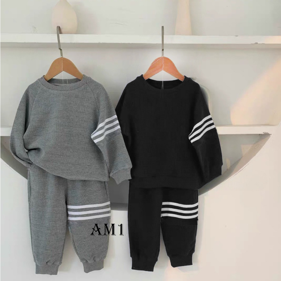 Bộ quần áo bé trai dài tay kẻ 3 vạch - Đồ bộ bé trai dài tay thu đông dáng thể thao TB380
