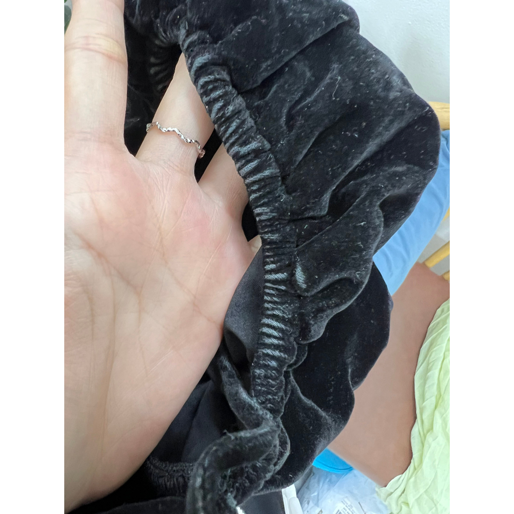 Đầm nhung đen - S/M