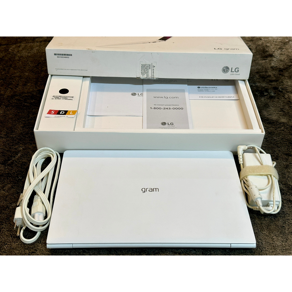 LG gram 14” Ultra-Lightweight i5 8G 256GB 14Z980-U.AAW5U1