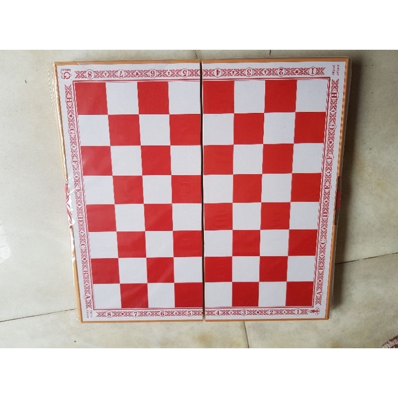 Cờ vua bàn loại lớn kích thước 42cm x 42cm (Hãng Trung Thành)