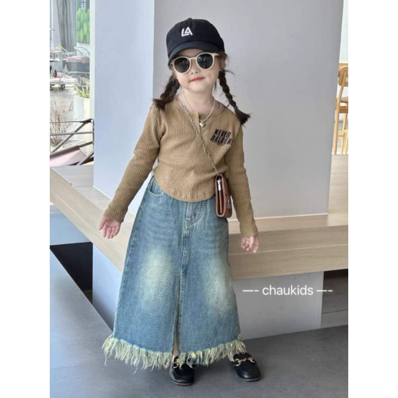 Set áo +chân váy bò cho bé gái.10 đến 28kg.hình thật trải sàn ak