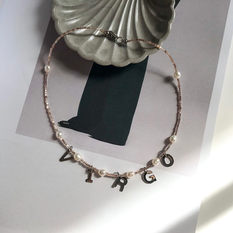 Dây Chuyền Hạt Trai Custom Charm Chữ Màu Nude