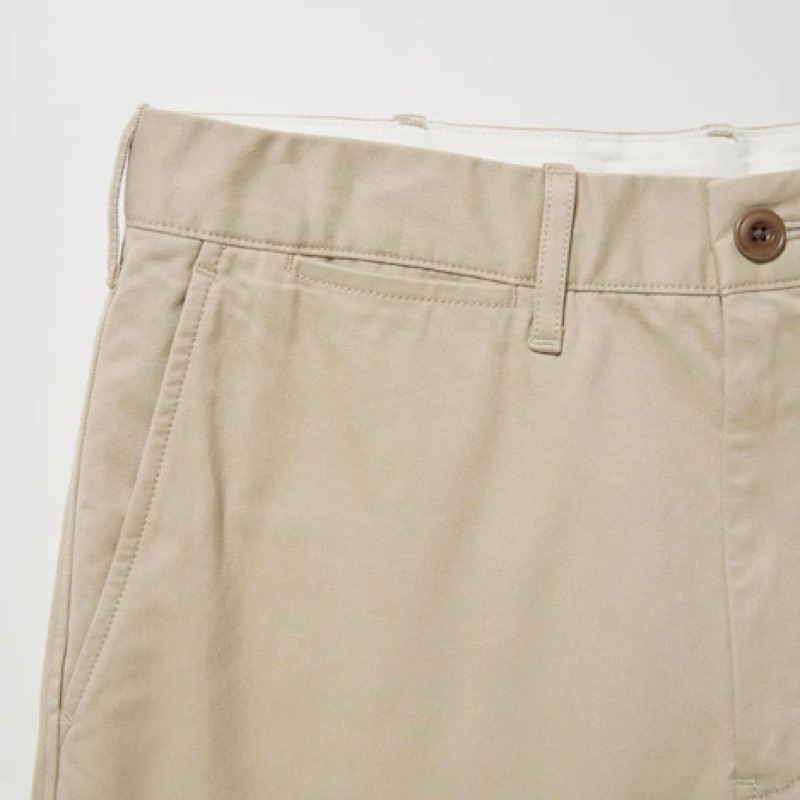 Quần dài Kaki Uniq Chino Regular fit    cắt tag dáng suông
