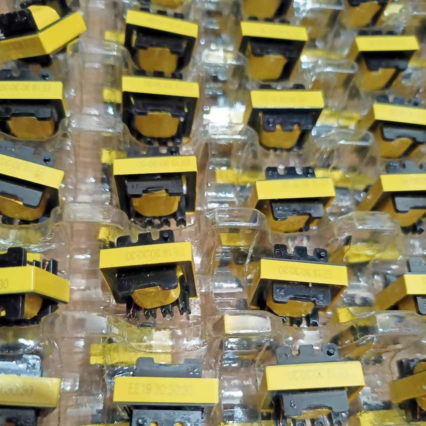 Biến áp  chia xung E19 30:30:30 cho IGBT 1 bo-5c