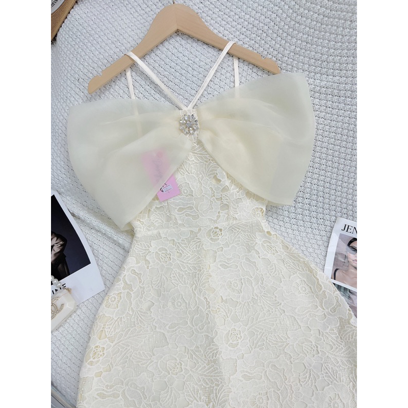 Váy Ren Phối Tơ Trễ Vai Kèm Tag Đá