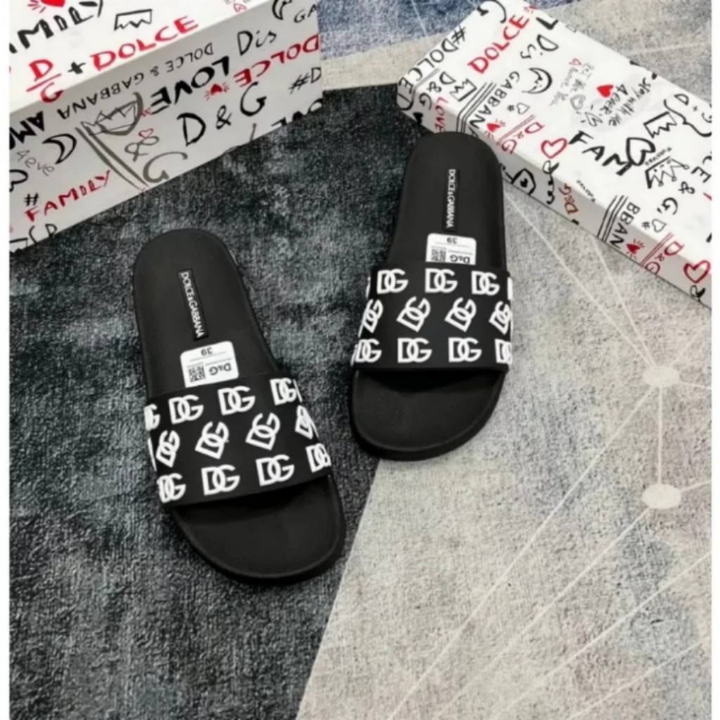 Dép nam quai ngang Dolce DG chữ nổi siêu đẹp, siêu hot đã có mặt tại baongocj.store