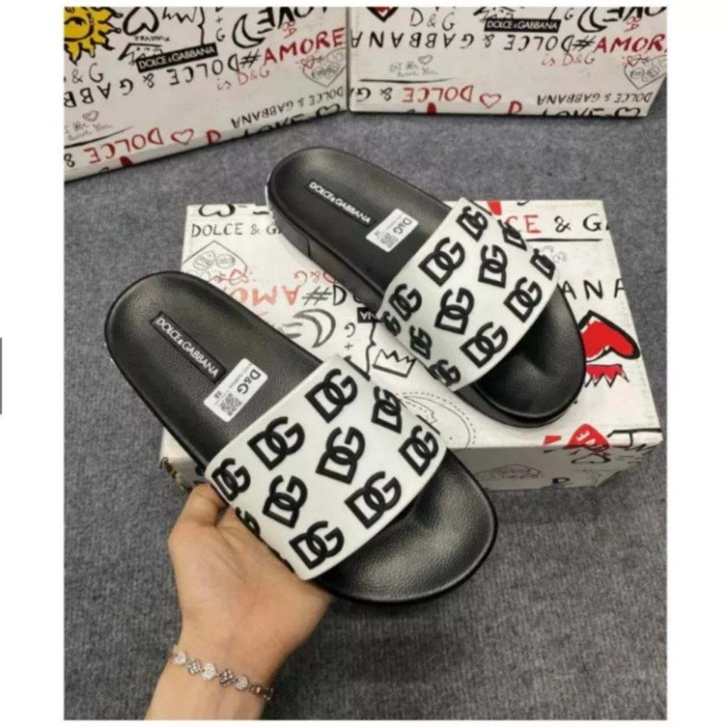 Dép nam quai ngang Dolce DG chữ nổi siêu đẹp, siêu hot đã có mặt tại baongocj.store