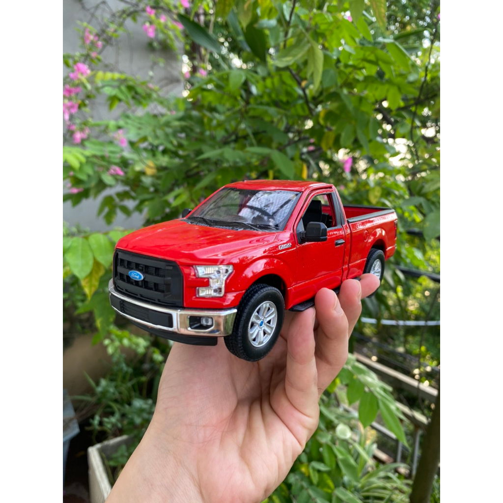 Mô hình kim loại xe ô tô bán tải Ford Raptor F150 tỉ lệ 1:24 hãng Welly Mô hình tĩnh