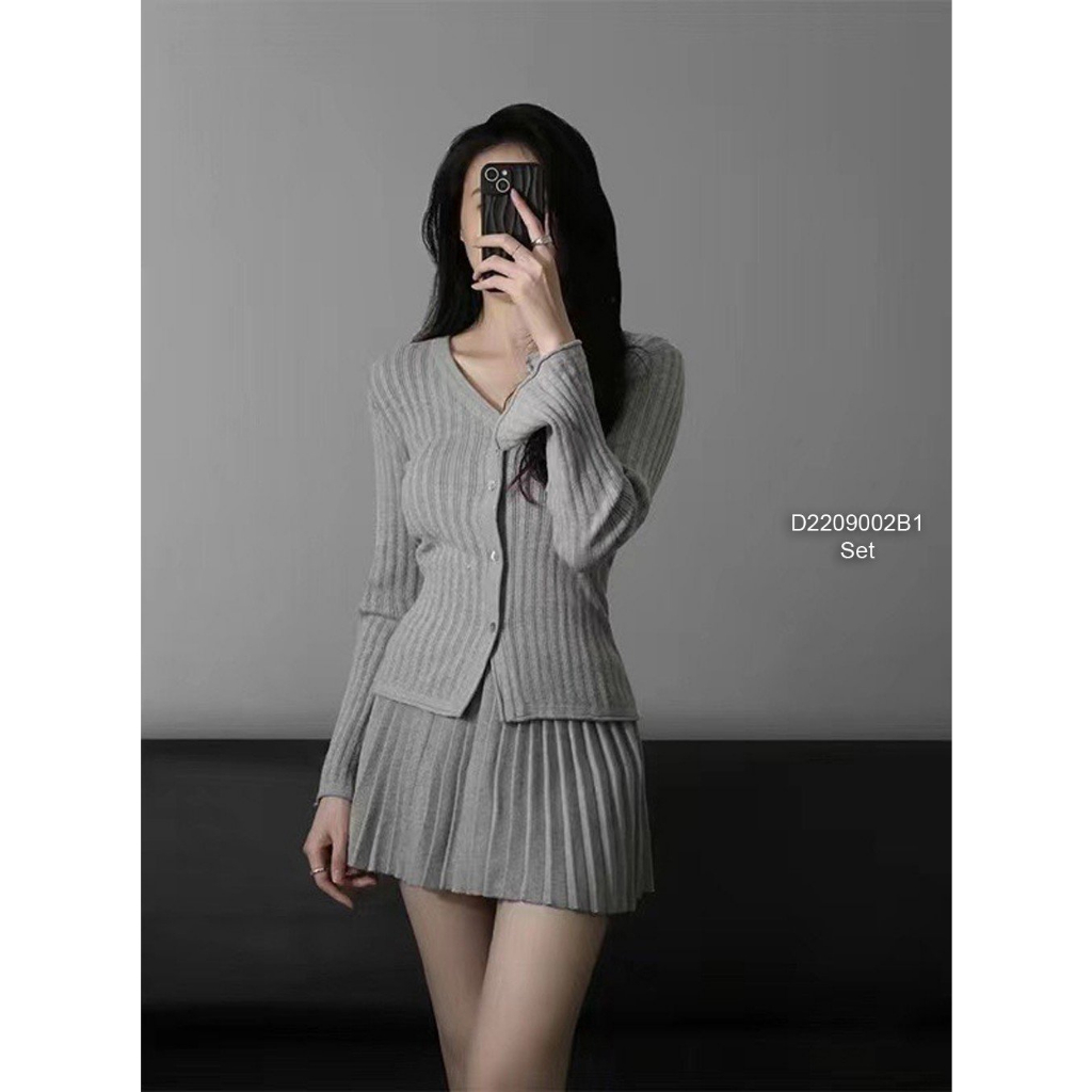 Sét bộ len áo cổ tim gài nút tay dài kèm chân váy xòe ngắn hàng QC!