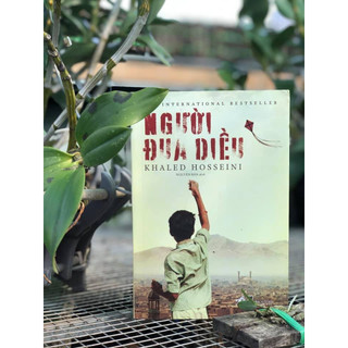 Sách - Người đua diều