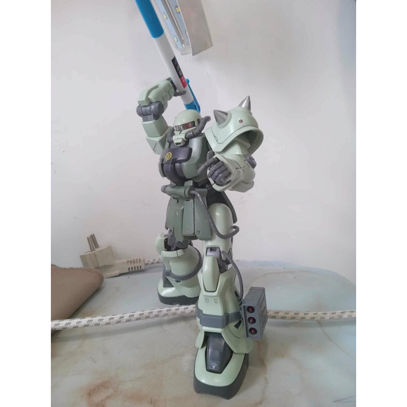 Mô hình gundam zaku 2 f2 mg 2nd