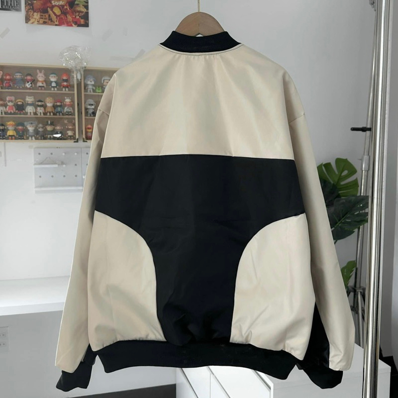 Áo Khoác Bomber Unisex S STAR ⭐️ chất Dù 2 lớp dày dặn màu Kem phối Đen 🏁 Nam nữ unisex/Áo khoác form rộng Jaystoree 🖤