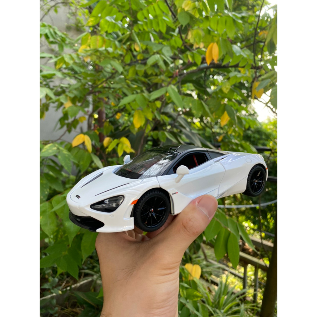 Mô hình kim loại xe ô tô McLaren 720s của nhà Jinlifang tỉ lệ 1:24 có âm thanh và đèn