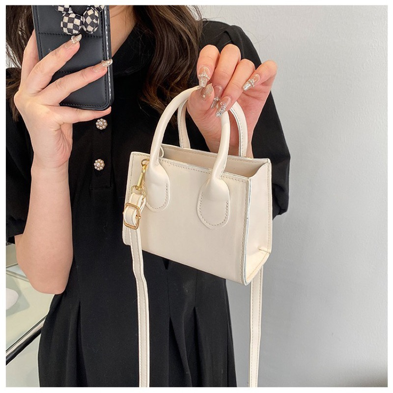 Túi đeo chéo nữ mini da trơn 2 quai _ KN2602
