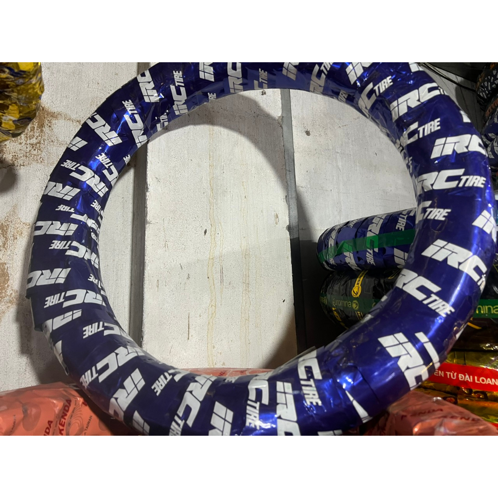 Vỏ  80/90-17 IRC  không dùng ruột  bành sau xe RS ; SIRIUS; FUTURE .....