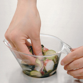Ca đong chia vạch 300ml